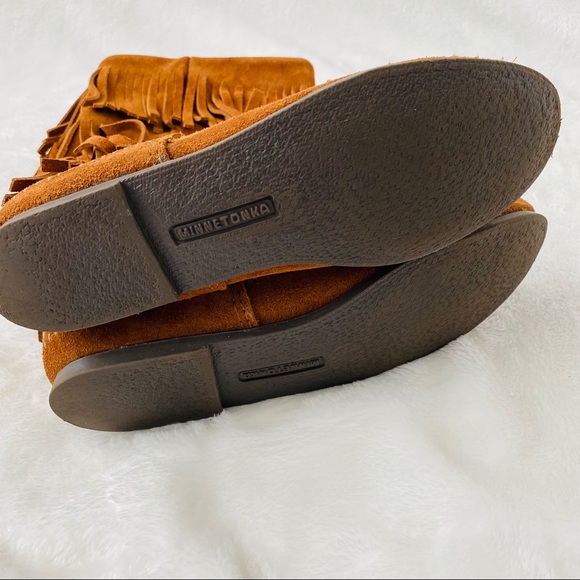 MINNETONKA 3-Layer Fringe Boot Brown - Picture 6 of 8